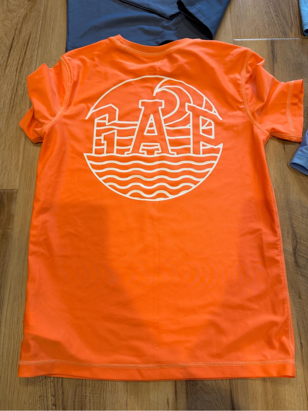 Kids Rashguards M 10-12 - Picture 2 of 2